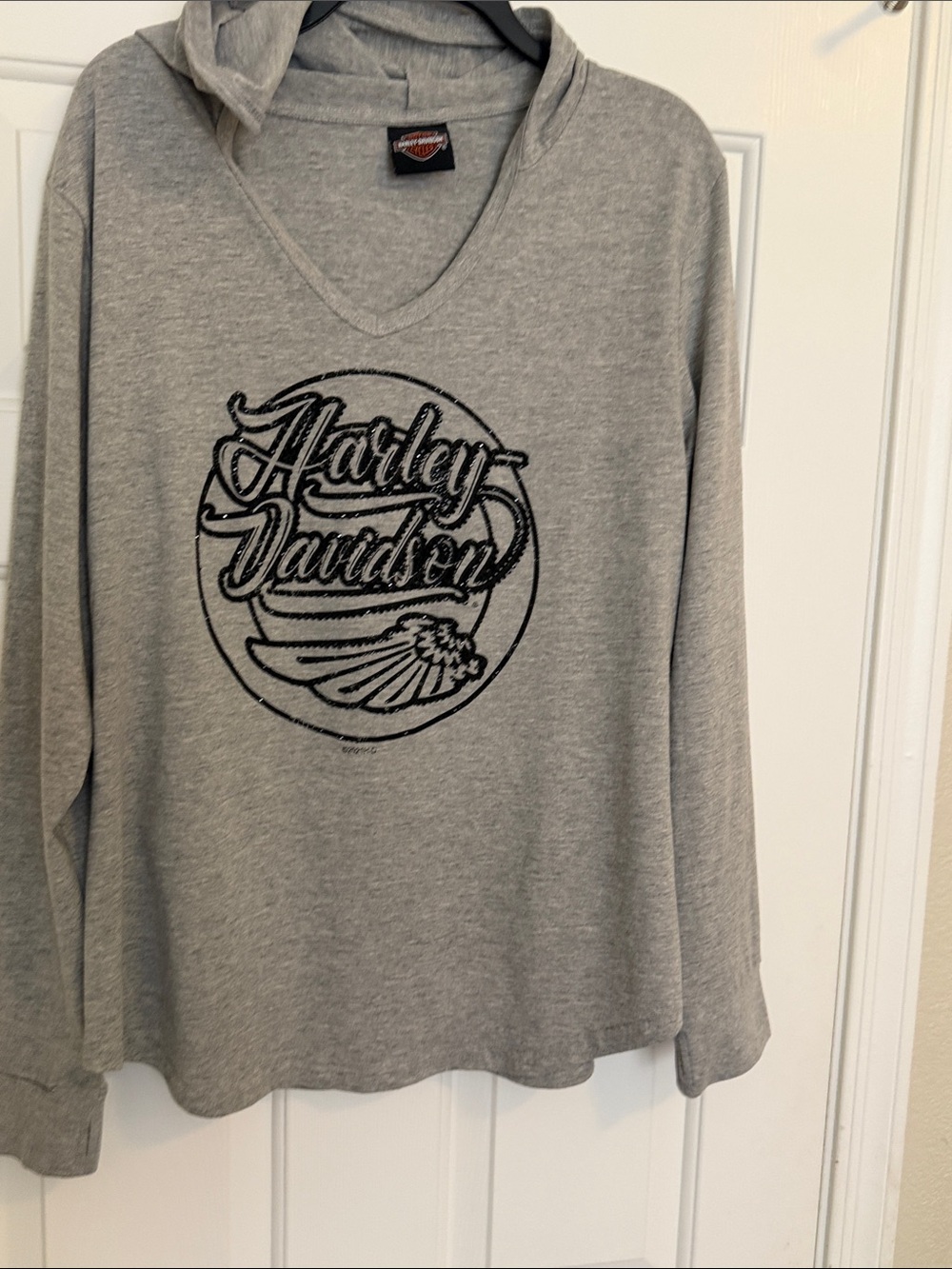 Harley-Davidson Light Gray V-Neck Hoodie Sweatshirt Logo, size XXL, rhinestones!